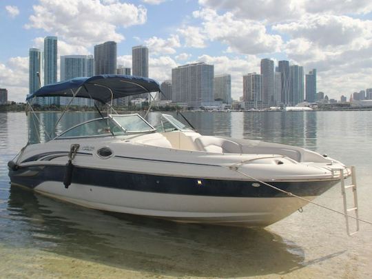 26' Searay Sundeck in Miami, Florida!