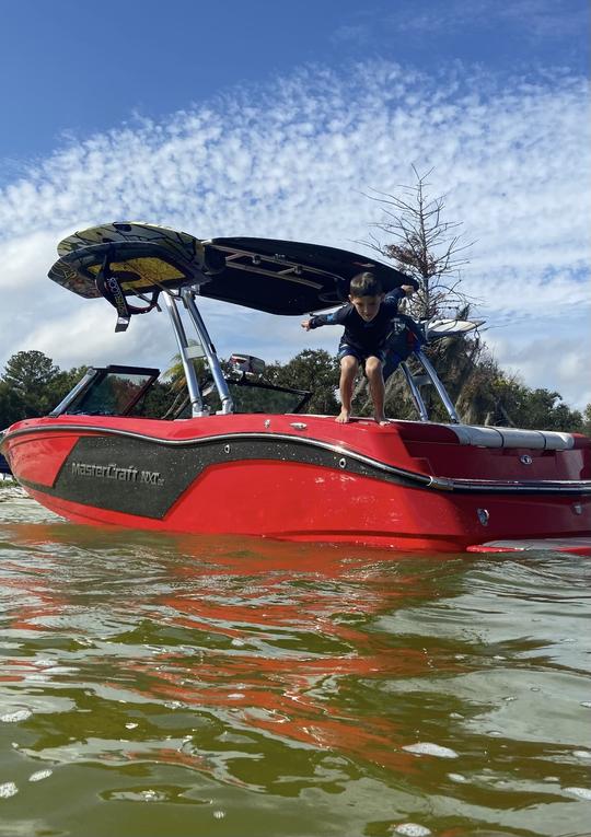 Apprenez le wakeboard et les sports nautiques avec nous à Winter Haven, capitaine inclus