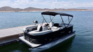 2022 Sylvan 820 Cruise Luxury Pontoon