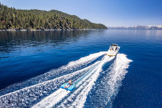 O melhor dia de barco em Lake Tahoe - até 10 pessoas