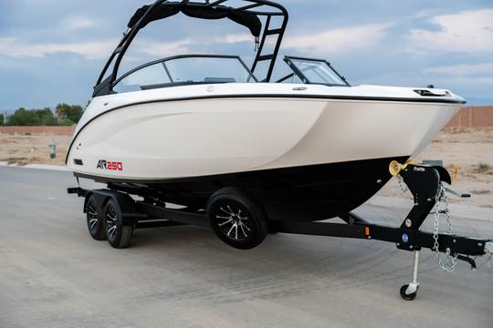 Modern & Thrilling Yamaha AR250 (2) Boat Available in Lake Havasu City & Needles