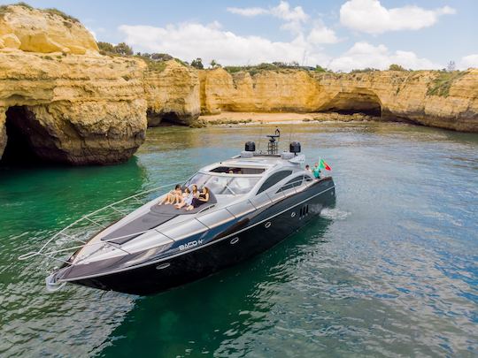 Impresionante Sunseeker Predator de 72 pies para alquilar en Vilamoura, Algarve