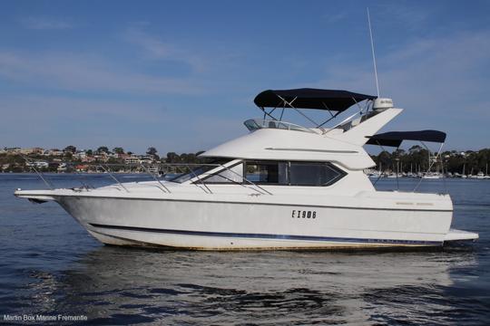 De bons moments dans le luxueux et spacieux yacht Bayliner de 36 pieds !