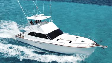 Last Minute Deal! 55' Ocean Yacht for Rent in Cancun, Mexico.