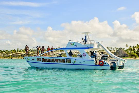 Private Catamaran Tour in Punta Cana: Party Boat+Snorkeling