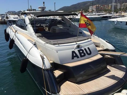 Iate de luxo Sunseeker Camargue 50 em Port Calanova, Espanha