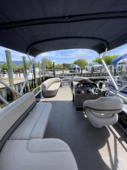 Pontoon Rental in Virginia Beach