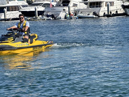 Alugue a Ferrari da água! Sea-Doo Performance RXT-X 300