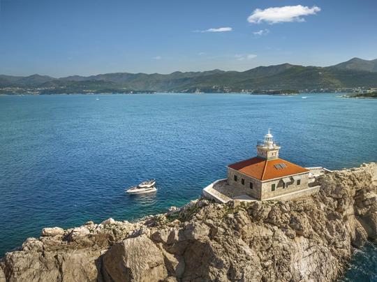 Fairline Fantasy : parcourez les îles de Dubrovnik en toute élégance à bord du Phantom 40 