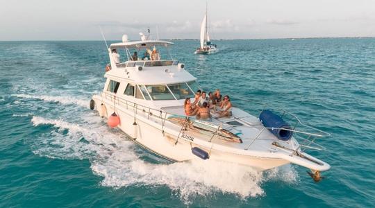 Alquile este increíble Sea Ray de 55 pies para hasta 19 personas/MÍNIMO 6 HORAS    