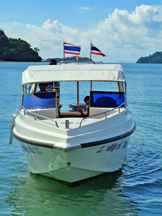 Get ready for an Epic Speedboat Escapade To Phi Phi Islands / James Bond / Krabi