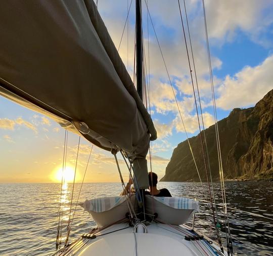 Passeios de barco privados na Madeira - Seja um local e desfrute da ilha à beira-mar