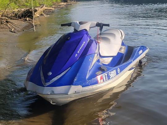 Two Yamaha vx110 Jet Skis in Chester