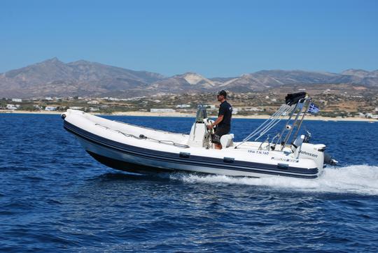 Bateau Yria 620-RIB à louer au port d'Agia Anna, Naxos, Grèce