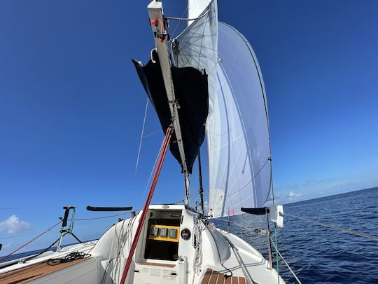 沖縄のプライベートセーリングチャーター!!空港からのアクセスもラクラク!!