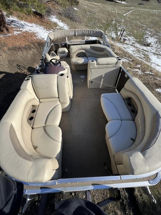 Bateau ponton Sylvan Fish & Cruise 2019 à louer @Holter Lake Wolf Creek Montana