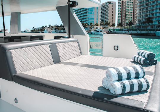 50ft Prestige Deluxe Power Catamaran Luxury in Cancún, Quitana Roo