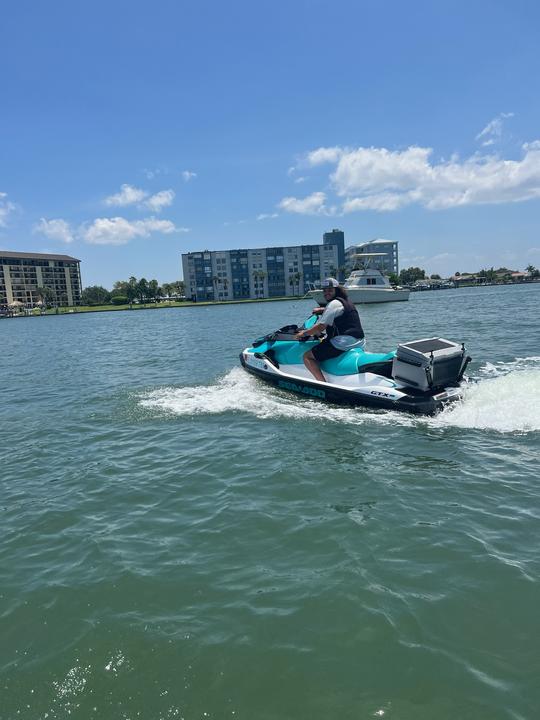 Esquí Sea-doo Gtx Pro Mac Daddy 2023 con nevera y Bluetooth incluidos, 3 plazas