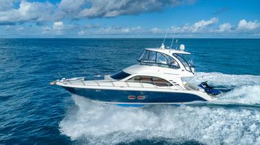 Luxury 55' Yacht charter in Nassau Bahamas