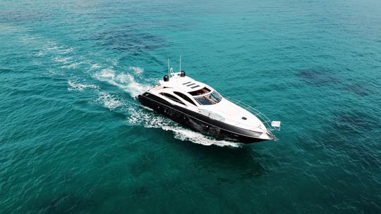 Megayate Sunseeker Predator 64 para 10 personas