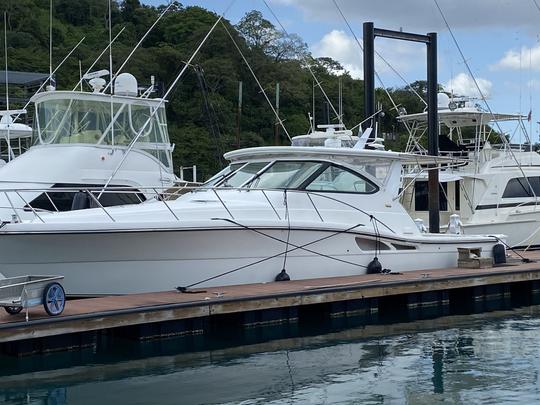 Luxury 45ft Tiara Motor Yacht in Panama, Panama