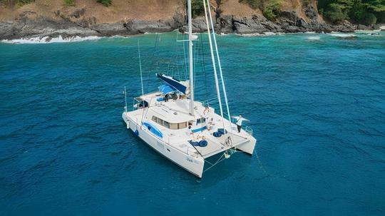 Elegant Lagoon 440 Sailing Catamaran for max 20 people