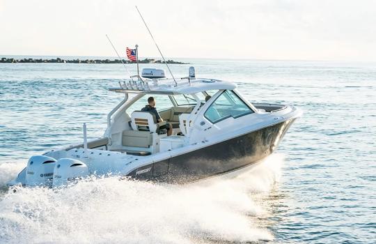 Pursuit 325 Dual Console - Family & Group Fun Luxury Boat