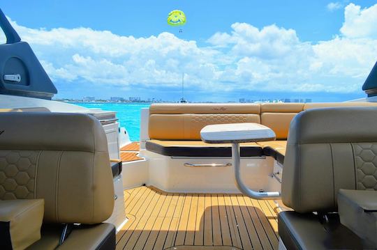  Divertido e acessível SEARAY SUNDECK de 27 pés em Cancún 