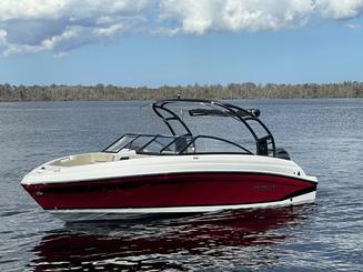 2018 Rinker Red 24 FT