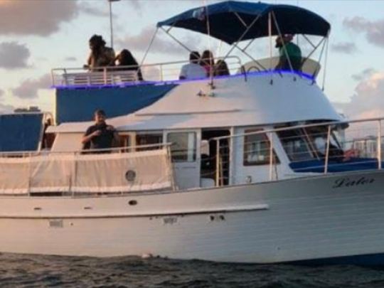 40ft Private Party Boat Up to 20 Passengers with Water Mat!