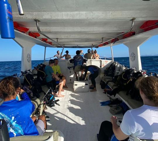 Location de plongée en bateau à double moteur à Tamarindo, Costa Rica - Excursion de plongée