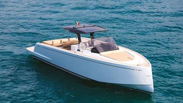 Alquiler del yate a motor Pardo 43 en Saint-Tropez 