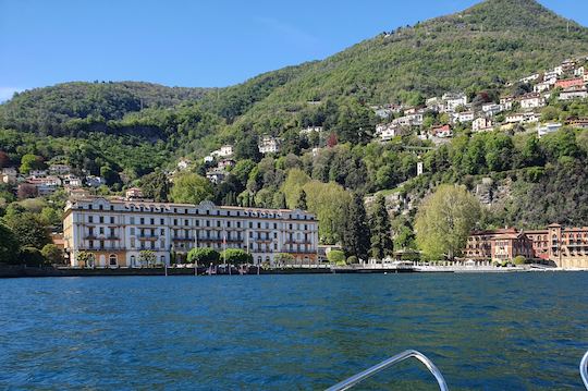 Recorrido en barco por el lago Como a bordo del yate Malibu M235