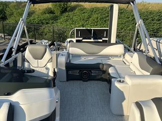 2024 Tahoe 23’ Tritoon on Lake Charlevoix | 200hp, bluetooth stereo, and Bimini