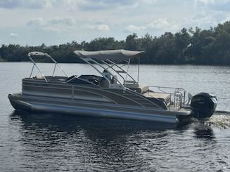 2023 Bennington 23' Tritoon w/ 250 Yamaha Outboard in Bonita Springs, Florida