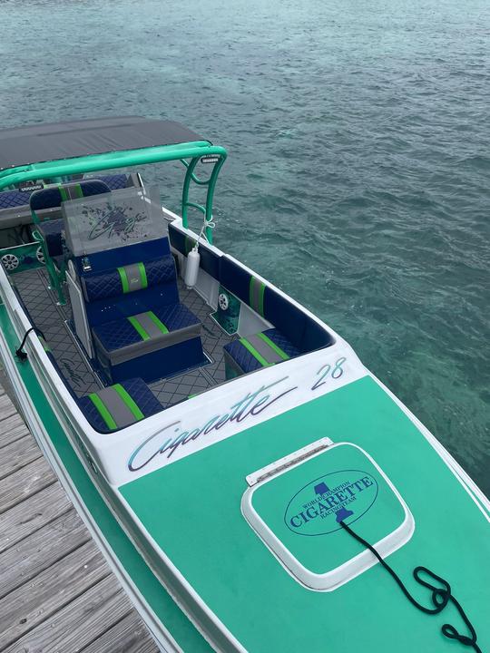 28' Center Console for private charter in Exuma, The Bahamas