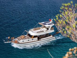 Experimente a costa azul turquesa de Kas em Kalkan, Antalya, com o barco personalizado de 42 pés