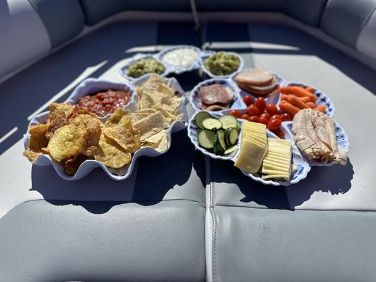 Excursion en bateau au coucher du soleil avec charcuterie et boissons