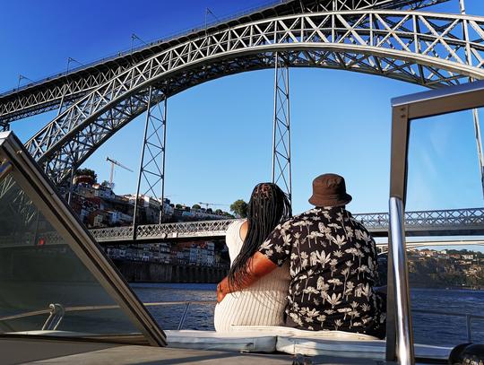 Private Boat Tour D.Luís Bridge and Ribeira 1h group price up to 6px