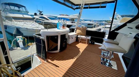 37' Bayliner Motor Yacht for Charter in Kirkland