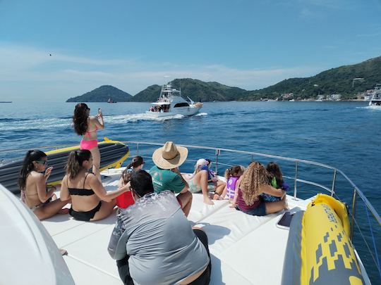 Leopard Power Catamaran Adventure de 42 pés - Taboga Island Daypass