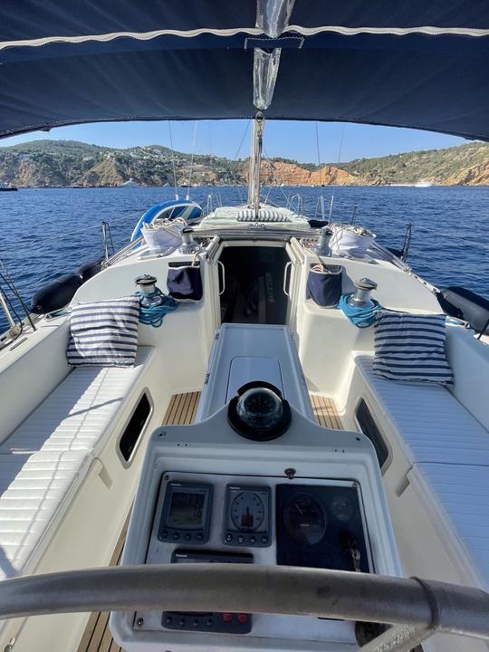 Location de voilier 50' Beneteau Gybsea à Ibiza