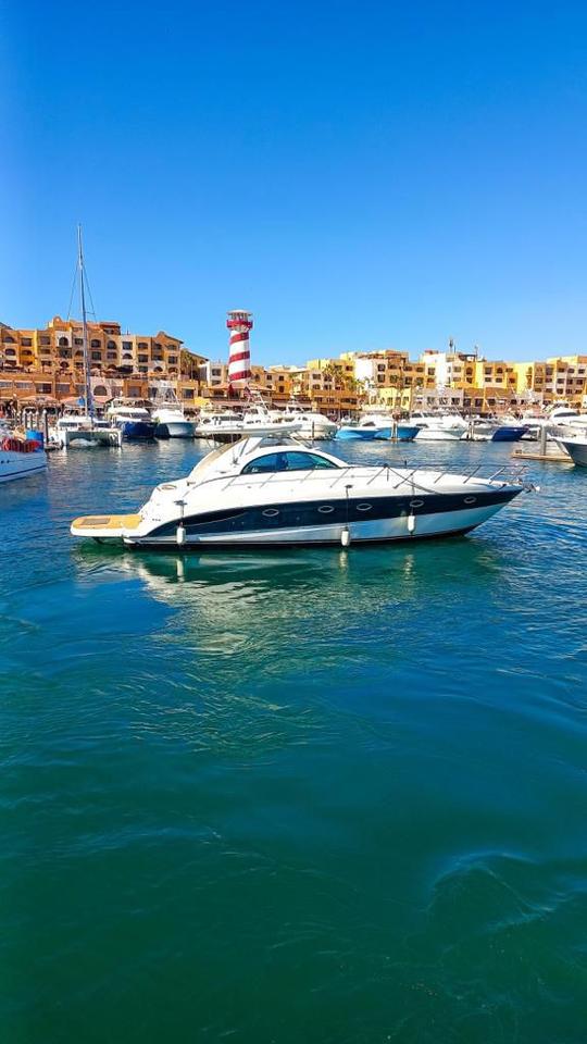 IATE MÁXIMO DE 45 PÉS EM CABO SAN LUCAS B.C.S MEXICO  