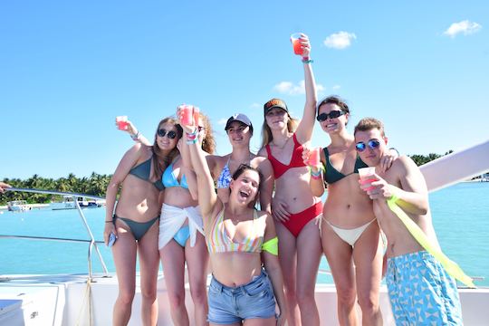 Yacht Adventure ⭐️⭐️⭐️⭐️⭐️ Bateau de fête à louer à Punta Cana ⭐️⭐️⭐️⭐️⭐️