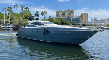 Enjoy Miami with the PERSHING 54ft!!!