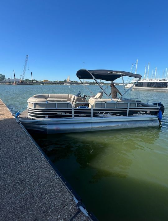 Le meilleur bateau de fête de DFW 🥳