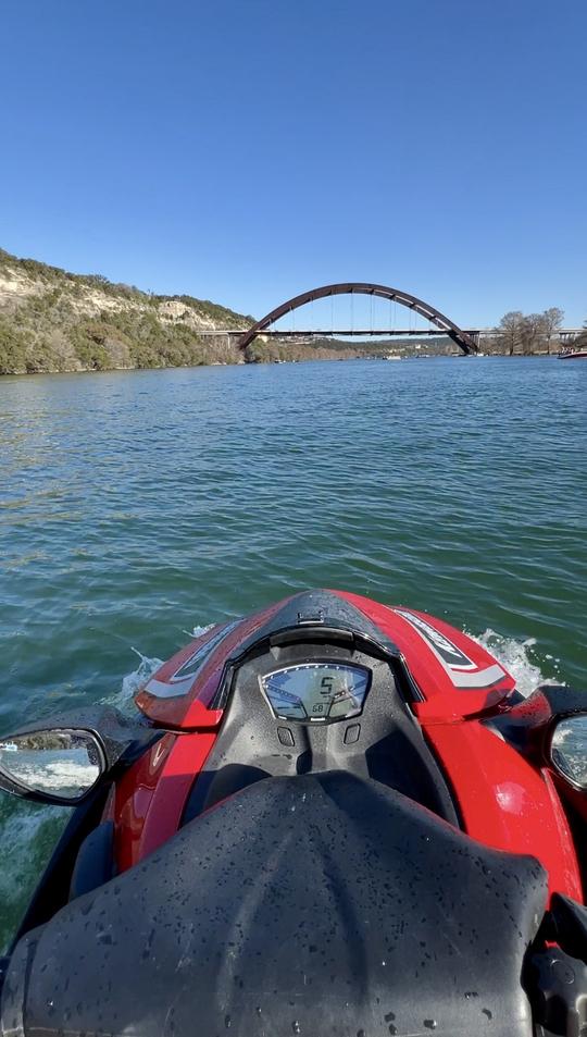 Melhor serviço de aluguel de jetski no centro do Texas | Kawasaki 310 Ultra LX Supercharged