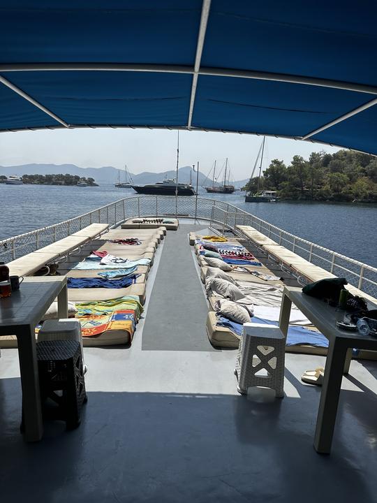 Gocek Mugla Yacht Trip and 12 Island Full-Day Tour with Lunch