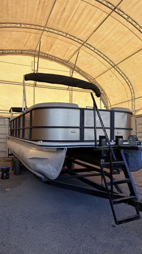 14 Passenger Bentley Pontoon! Directly at Lake Pleasant! 