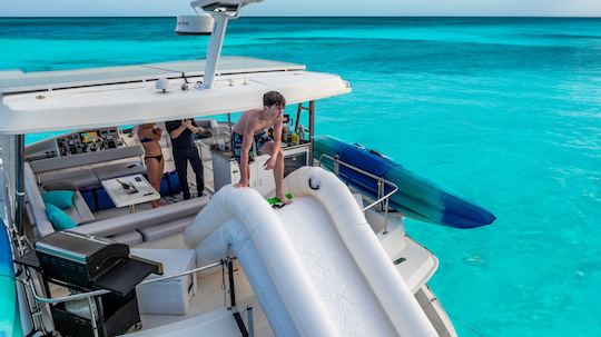 Bahamas All Inclusive Luxury Day & Overnight Charter 51' Leopard Power Catamaran